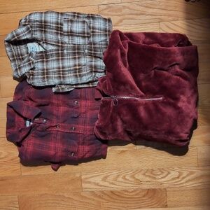 Bundle Of Three Long Sleeves